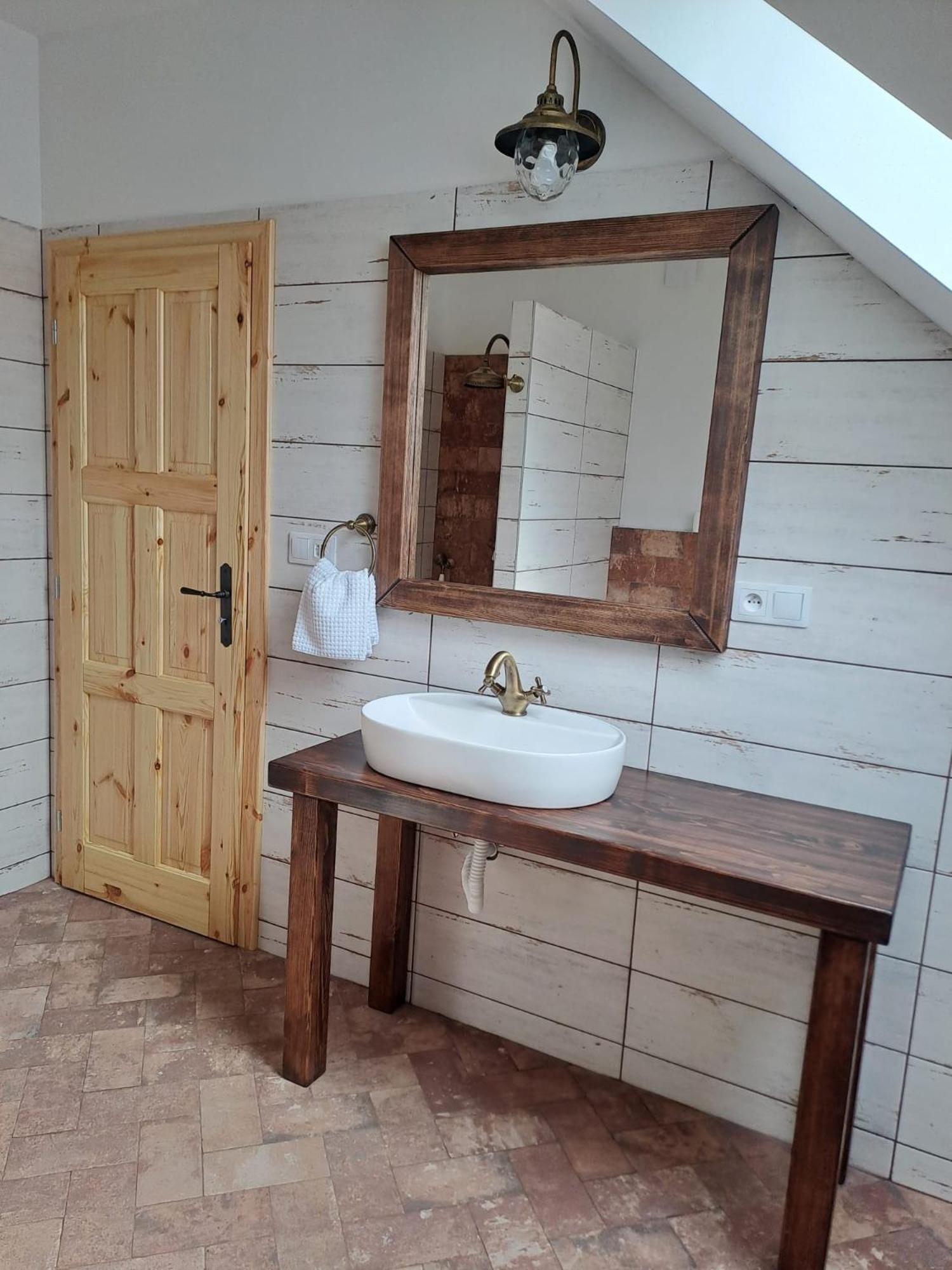 Pension Na Statku- Konsky Apartman Malenitz Exteriör bild