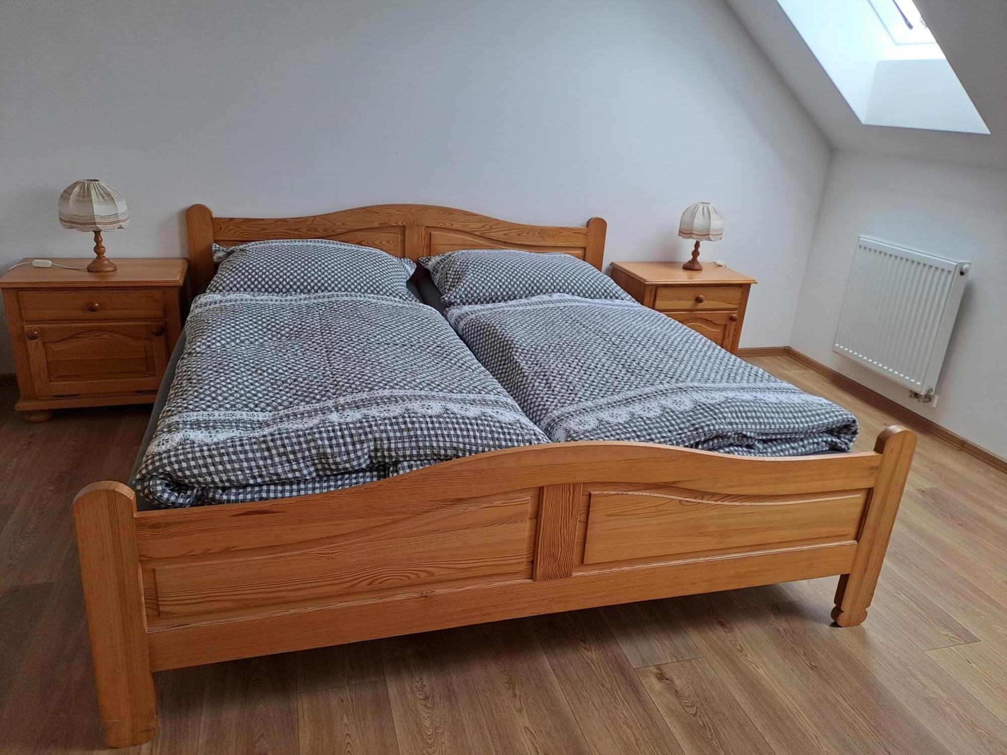 Pension Na Statku- Konsky Apartman Malenitz Exteriör bild
